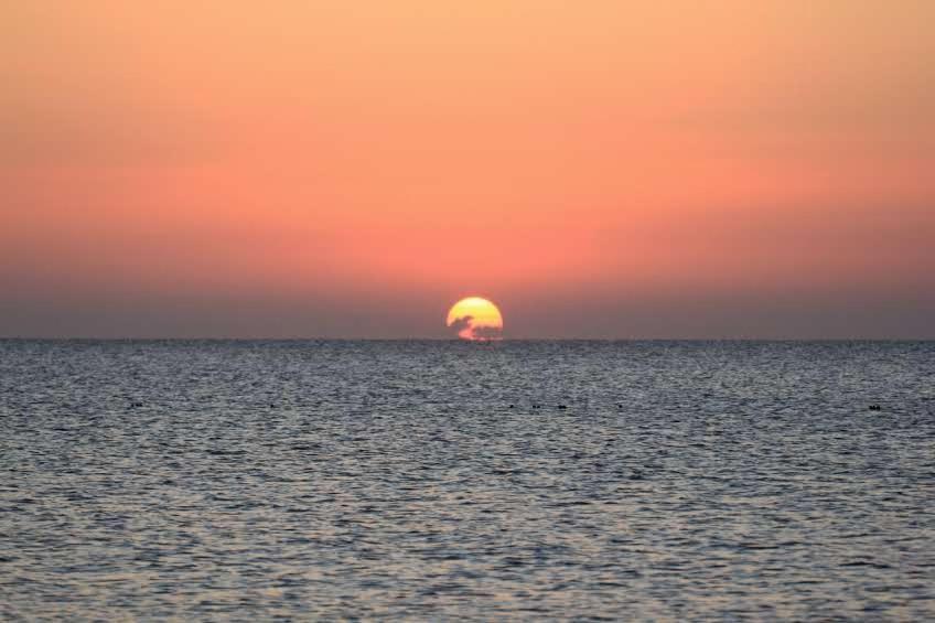 Long Beach Holiday Apartments Trikomo Bagian luar foto