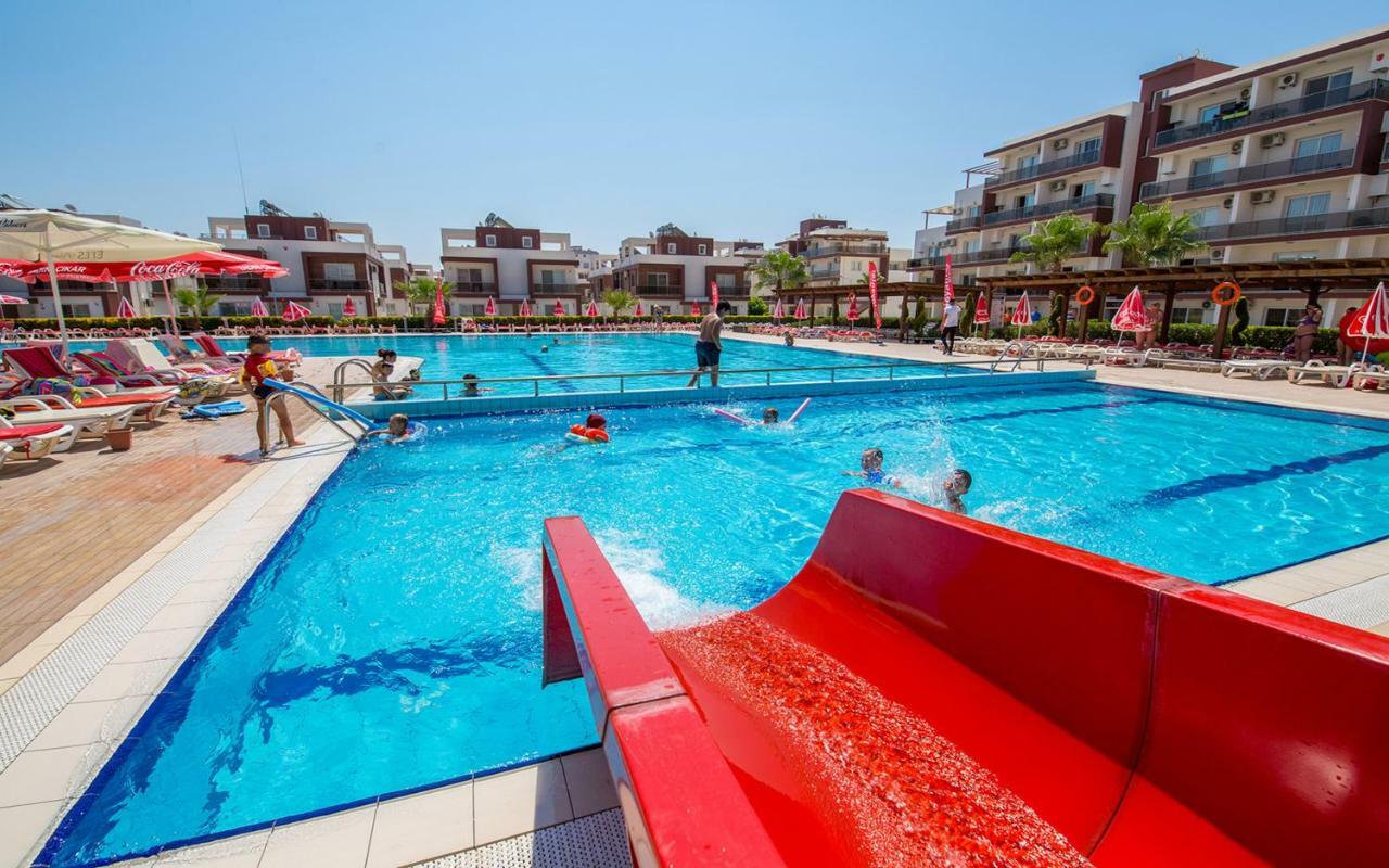 Long Beach Holiday Apartments Trikomo Bagian luar foto
