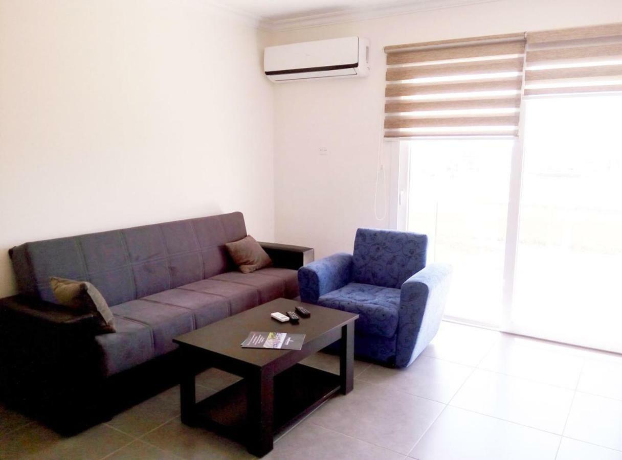 Long Beach Holiday Apartments Trikomo Bagian luar foto